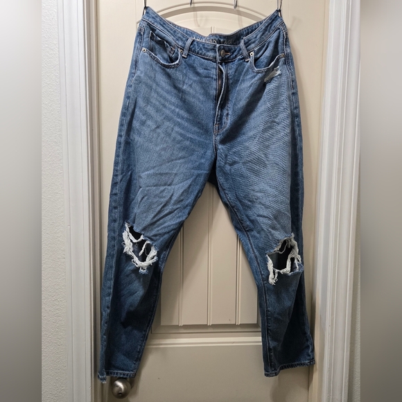 American Eagle Mom Jeans size 12 short - Picture 2 of 4
